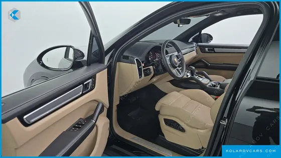PORSCHE CAYENNE 3.0 PLATINUM EDITION