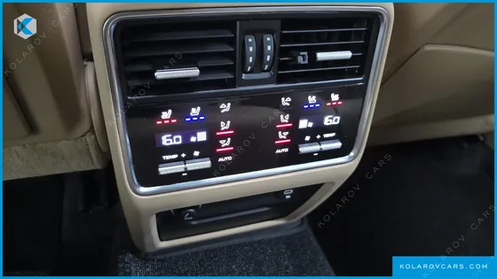 PORSCHE CAYENNE 3.0 PLATINUM EDITION