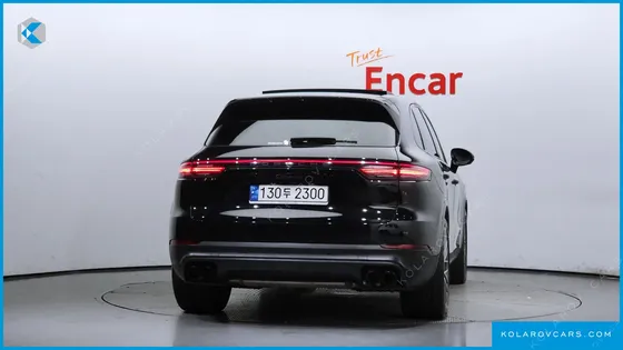 PORSCHE CAYENNE 3.0 PLATINUM EDITION