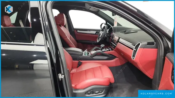 PORSCHE CAYENNE 3.0 PLATINUM EDITION
