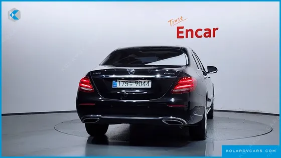 MERCEDES E-CLASS E220D 4MATIC EXCLUSIVE