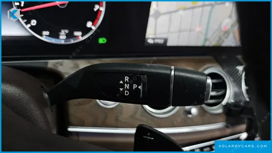 MERCEDES E-CLASS E300 4MATIC EXCLUSIVE