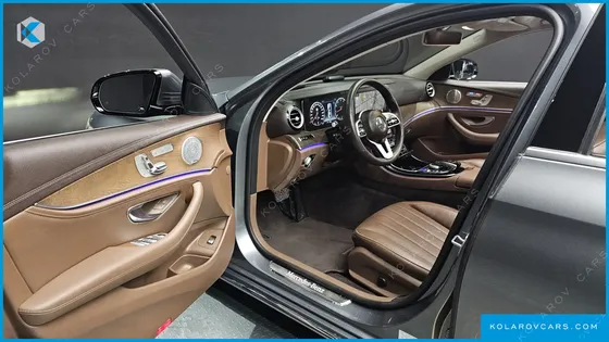 MERCEDES E-CLASS E300 4MATIC EXCLUSIVE