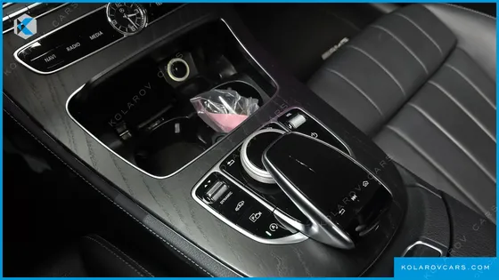 MERCEDES E-CLASS E220D COUPE
