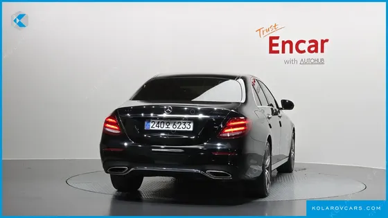 MERCEDES E-CLASS E300 4MATIC AMG LINE