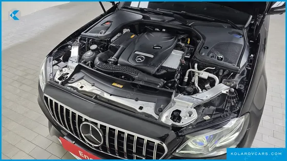MERCEDES E-CLASS E300 4MATIC AMG LINE