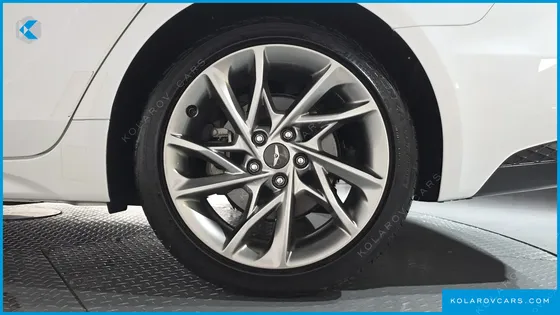 GENESIS G70 GASOLINE 2.0T 2WD