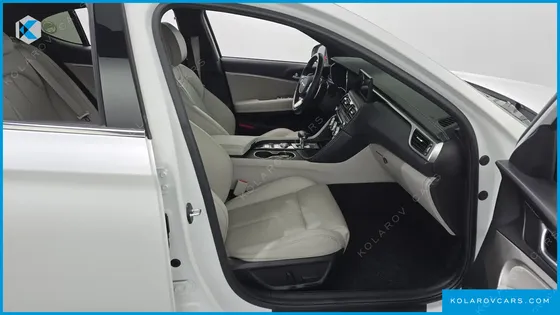 GENESIS G70 GASOLINE 2.0T 4WD