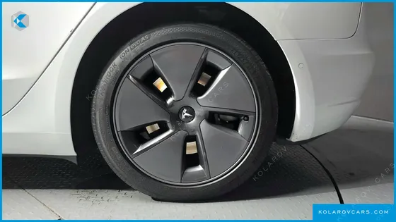 TESLA MODEL 3 LONG RANGE AWD