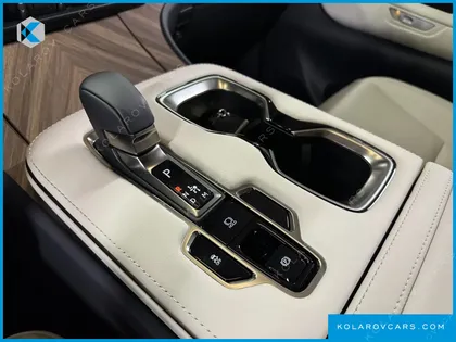 LEXUS LM 500H EXECUTIVE