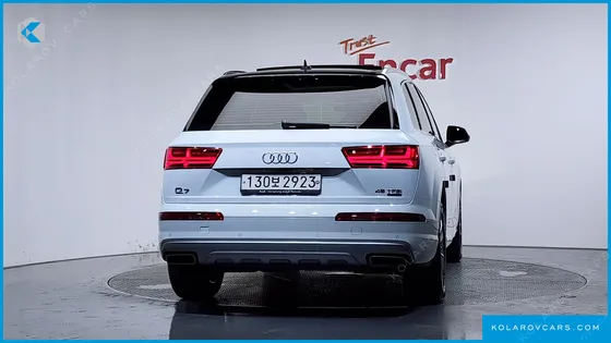 AUDI Q7 45 TFSI QUATTRO
