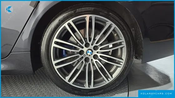 BMW 5 SERIES 530I XDRIVE M SPORT PACKAGE PLUS