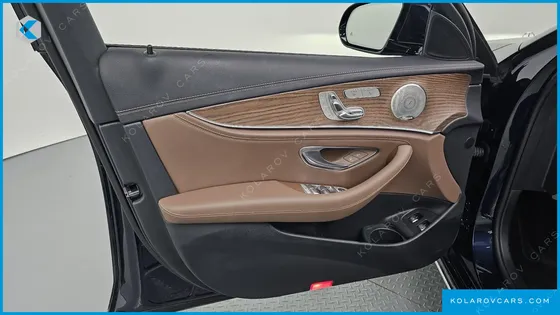 MERCEDES E-CLASS E300E 4MATIC EXCLUSIVE