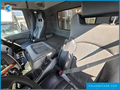HYUNDAI TRAGO TRAGO