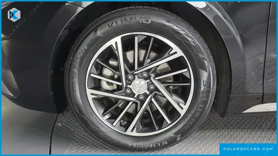 HYUNDAI GRANDEUR 2.5