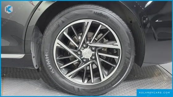 HYUNDAI GRANDEUR 2.5