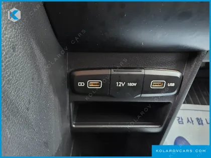 HYUNDAI STARIA CARGO 3-SEATER