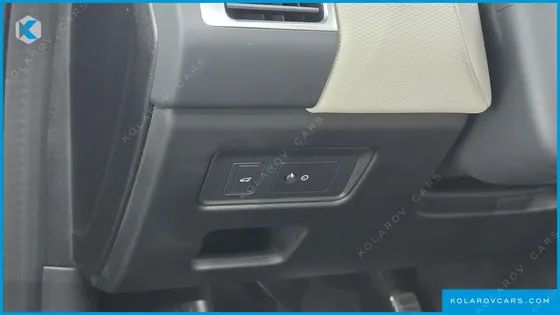 LAND ROVER DISCOVERY P360 R-DYNAMIC SE