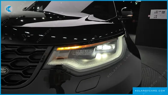 LAND ROVER DISCOVERY P360 R-DYNAMIC SE