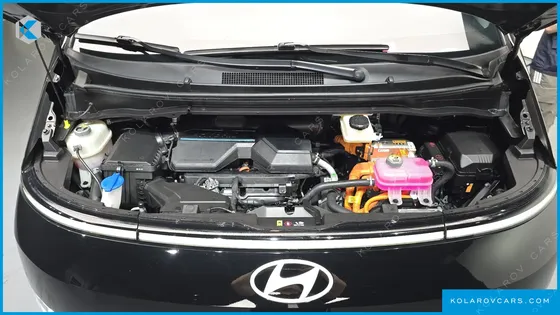 HYUNDAI STARIA HEV 1.6 CARGO 5-SEATER