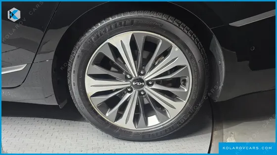 KIA K8 SIGNATURE
