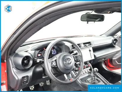 TOYOTA 86 2.4 PREMIUM