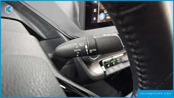 TOYOTA PRIUS 2.0 XLE