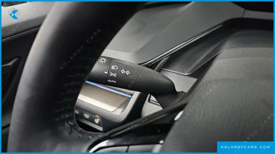 TOYOTA PRIUS 2.0 XLE