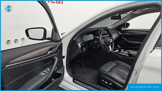 BMW 5 SERIES 530E LUXURY