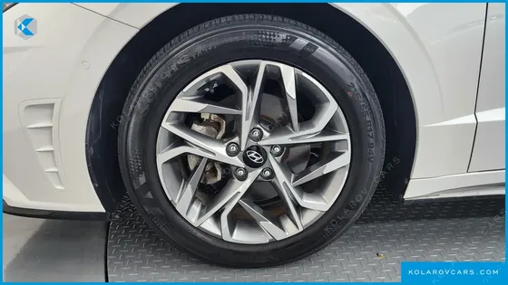 HYUNDAI SONATA 2.0