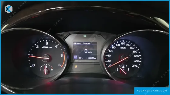 KIA CARNIVAL 9-SEATER NOBLESSE SPECIAL