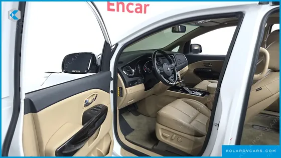 KIA CARNIVAL 9-SEATER NOBLESSE SPECIAL