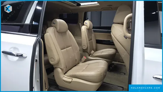 KIA CARNIVAL 9-SEATER NOBLESSE SPECIAL