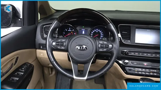 KIA CARNIVAL 9-SEATER NOBLESSE SPECIAL