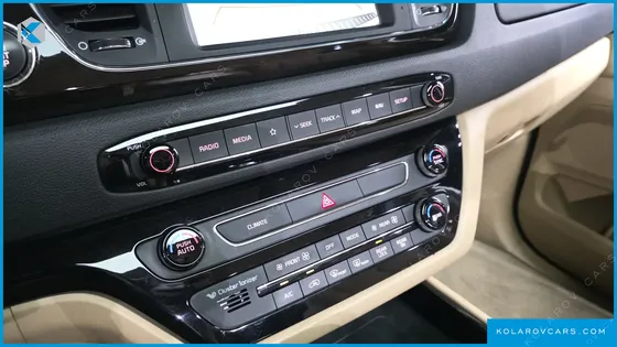 KIA CARNIVAL 9-SEATER NOBLESSE SPECIAL
