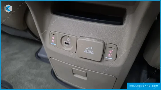 KIA CARNIVAL 9-SEATER NOBLESSE SPECIAL