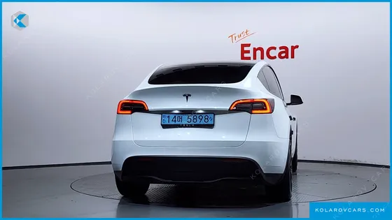 TESLA MODEL Y RWD