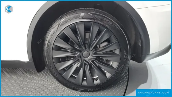 TESLA MODEL Y RWD