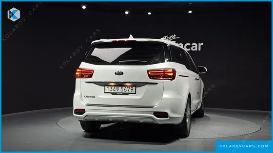 KIA CARNIVAL 9-SEATER NOBLESSE SPECIAL