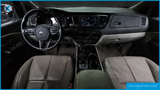 KIA CARNIVAL 9-SEATER NOBLESSE SPECIAL