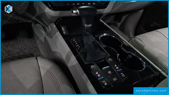 KIA CARNIVAL 9-SEATER NOBLESSE SPECIAL