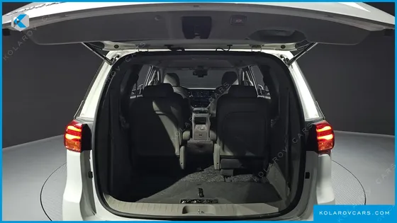 KIA CARNIVAL 9-SEATER NOBLESSE SPECIAL