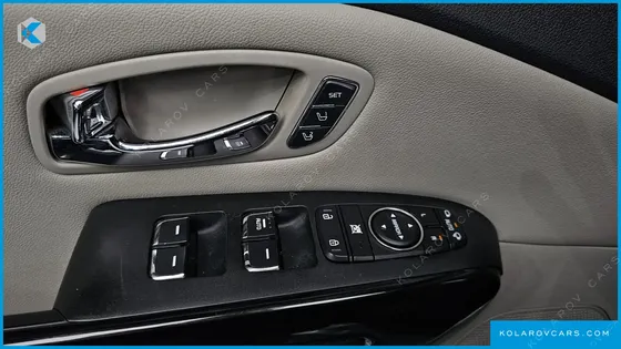 KIA CARNIVAL 9-SEATER NOBLESSE SPECIAL
