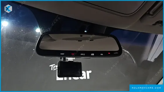 KIA CARNIVAL 9-SEATER NOBLESSE SPECIAL