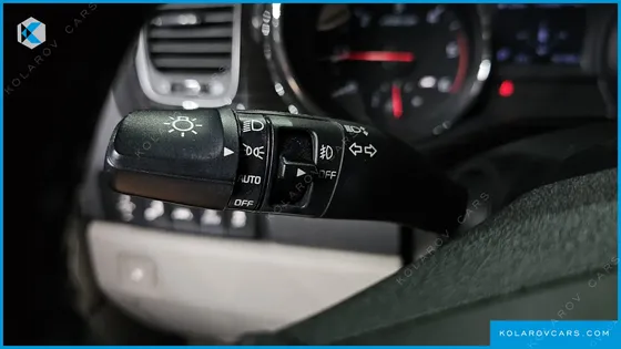 KIA CARNIVAL 9-SEATER NOBLESSE SPECIAL