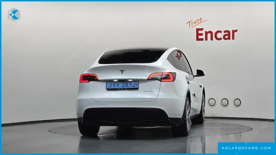 TESLA MODEL Y LONG RANGE AWD