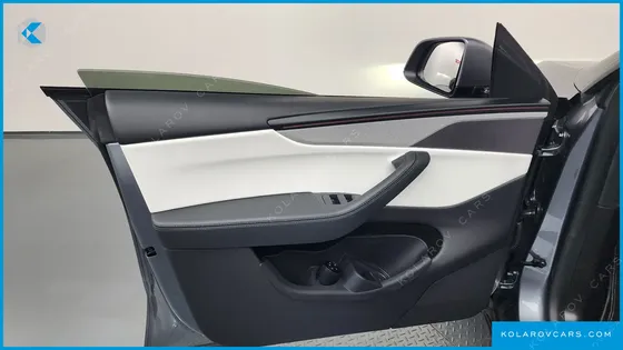 TESLA MODEL Y LONG RANGE LAUNCH EDITION AWD