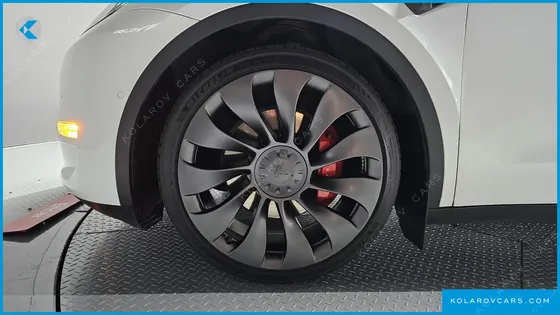 TESLA MODEL Y PERFORMANCE AWD