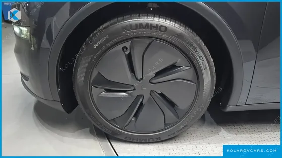 TESLA MODEL Y LONG RANGE AWD