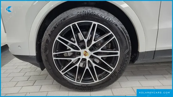 PORSCHE CAYENNE 3.0 COUPE